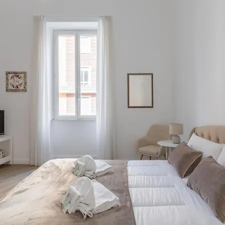Apartment Piazza Dante Modern